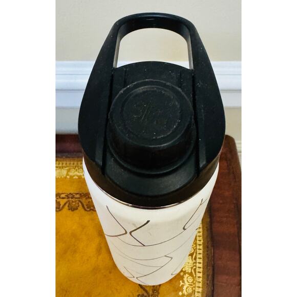 Simple Modern Summit Stainless Steel Reusable Geometric Water Bottle 18 oz. - Picture 3 of 6